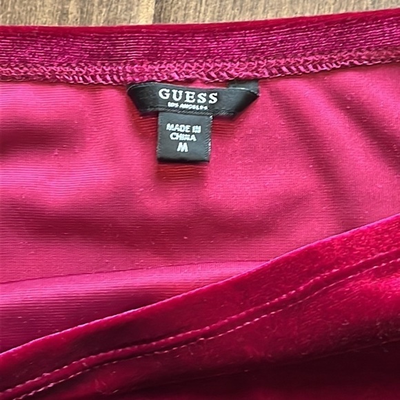 Guess off shoulder long sleeve Velvet shirt, size medium - Picture 2 of 5